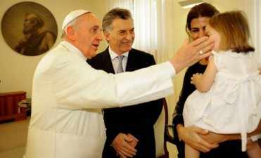 Mauricio Macri: "Iremos en las pr&oacute;ximas semanas a visitar al papa Francisco"