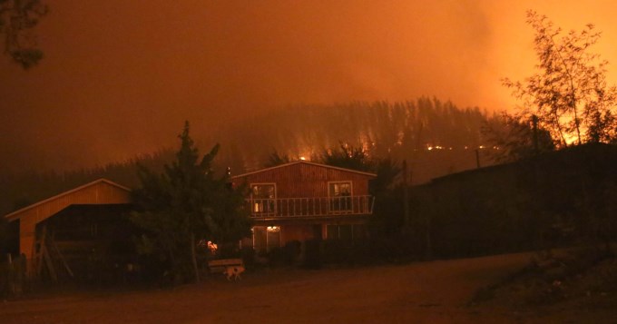 Estado de emergencia en Chile ante los peores incendios de su historia