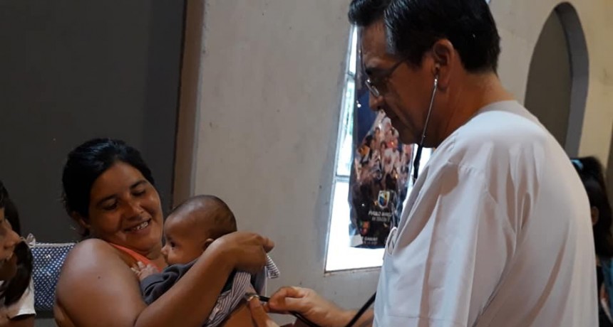 Un centenar de vecinos recibe asistencia del municipio en dos centros de evacuaci&oacute;n   