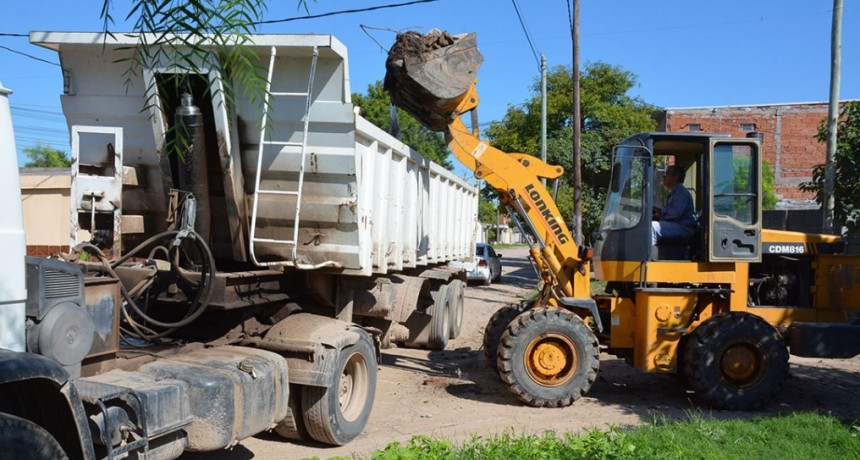  Realizan importante operativo de erradicaci&oacute;n de basurales en la zona este de la ciudad