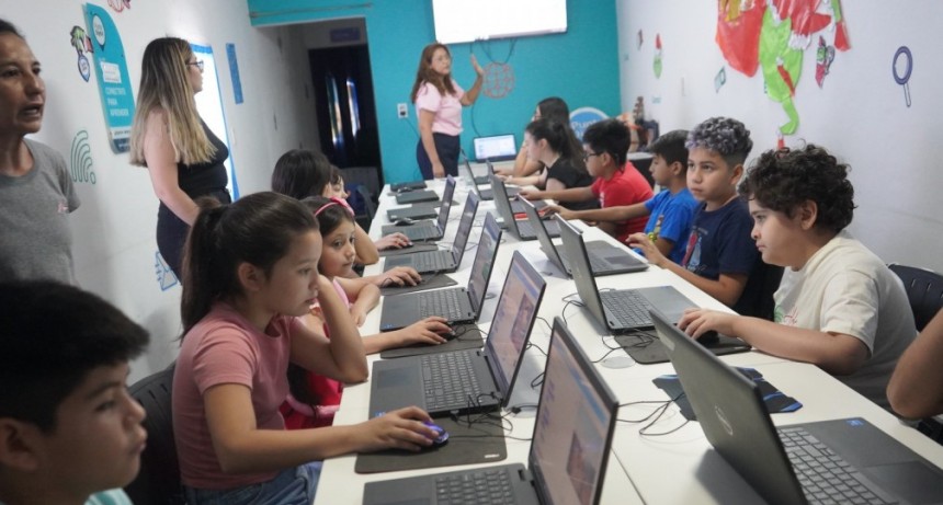 La Municipalidad de La Banda inicia actividades de verano en la Casa del Bicentenario