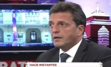 Sergio Massa: "Est&aacute; mal que hayan bajado el cuadro de N&eacute;stor Kirchner"