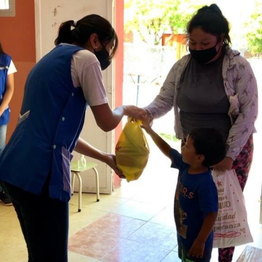 Se entregaron unidades alimentarias a alumnos de los espacios de primera infancia