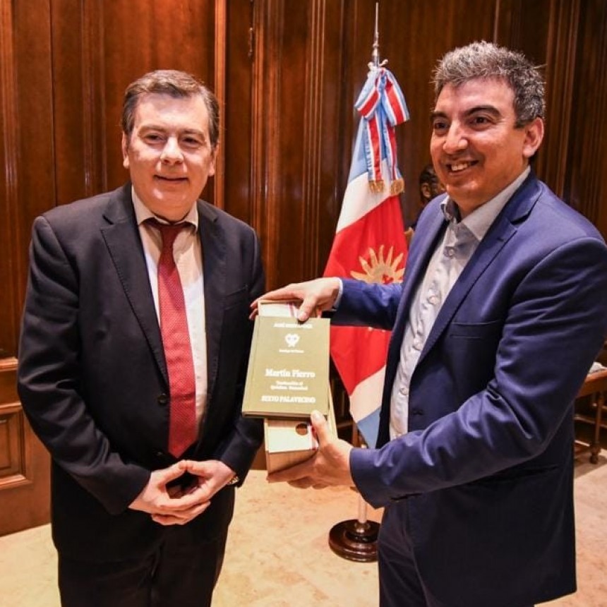 El mandatario provincial se reuni&oacute; con Iv&aacute;n Cama&ntilde;o, nuevo subsecretario de Cultura de la Naci&oacute;n