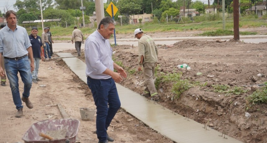 Nediani visit&oacute; el avance de obra de construcci&oacute;n de un nuevo espacio verde en calle Rebotaro 