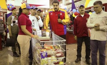 Venezuela instala 20.000 captahuellas para limitar venta de alimentos en supermercados