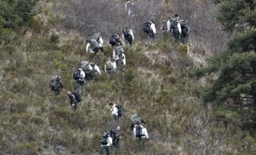 Germanwings: el copiloto inici&oacute; el descenso, no dej&oacute; entrar al comandante y quiso "destruir el avi&oacute;n"