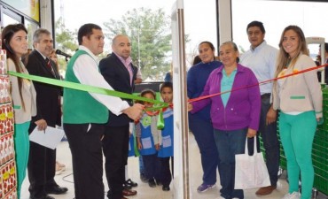 El intendente Mirolo particip&oacute; de la apertura del local de Vea en la ciudad