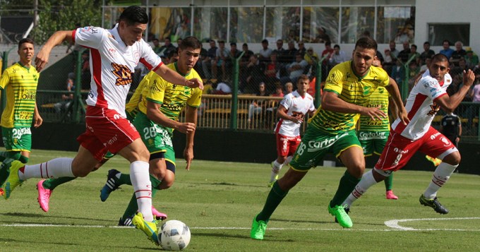 Hurac&aacute;n se mide ante un entonado Defensa