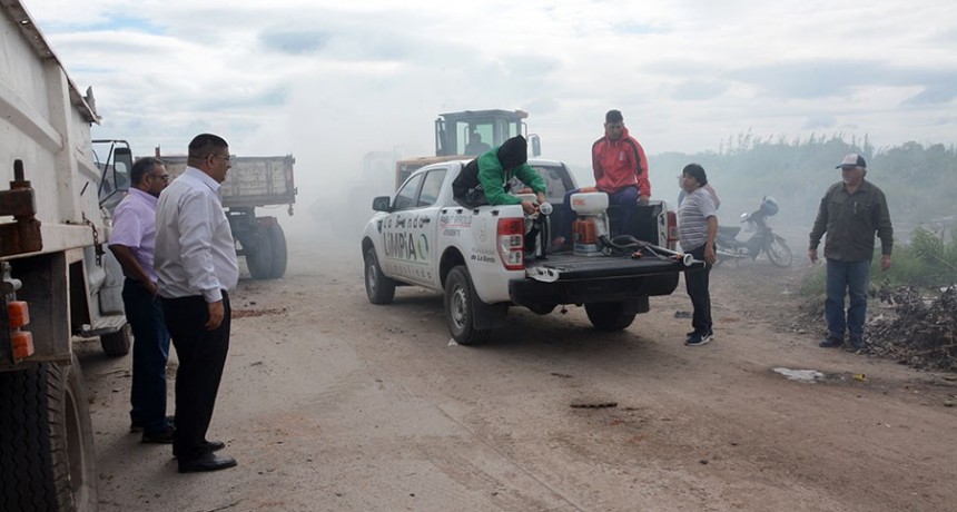 Se realiz&oacute; un amplio operativo de fumigaci&oacute;n y limpieza en el barrio Palermo