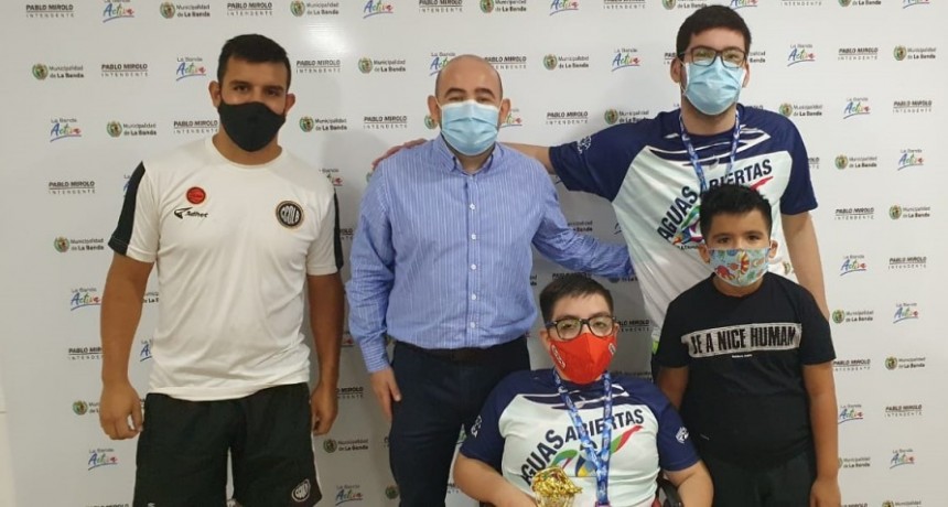  Mirolo recibi&oacute; a competidores que tuvieron una destacada participaci&oacute;n en el &ldquo;Cruce Internacional al Dique Las Pirquitas&rdquo;