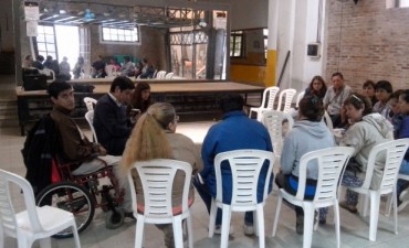 Importante concurrencia al grupo terap&eacute;utico de padres de ni&ntilde;os con discapacidad