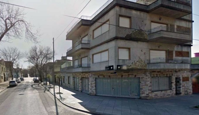 Casi lo matan por evitar que robaran el auto de sus padres