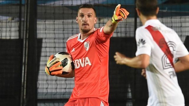 Dos campeones del mundo salieron a bancar a Armani