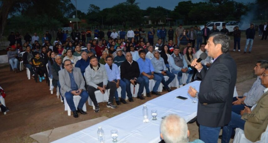 El vicegobernador asisti&oacute; a la inauguraci&oacute;n de la sede de la Liga Silipique&ntilde;a de F&uacute;tbol en &Aacute;rraga