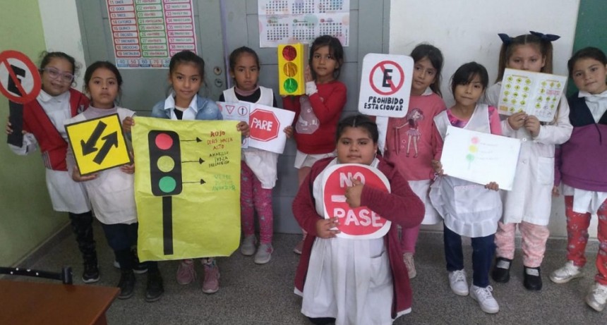 Alumnos de la Escuela Primaria Municipal participaron en un taller sobre &ldquo;Educaci&oacute;n vial&rdquo; 