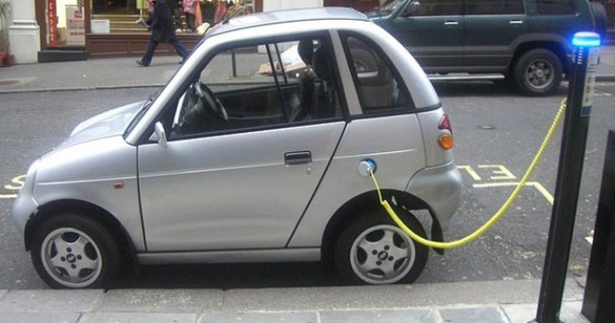 Quitan impuestos al mercado de autos ecol&oacute;gicos