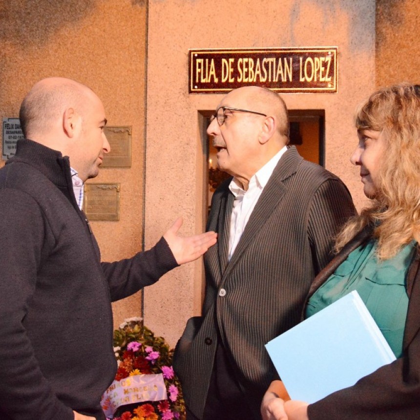 Los restos de F&eacute;lix Daniel L&oacute;pez Saracco fueron inhumados en una ceremonia cargada de emociones     