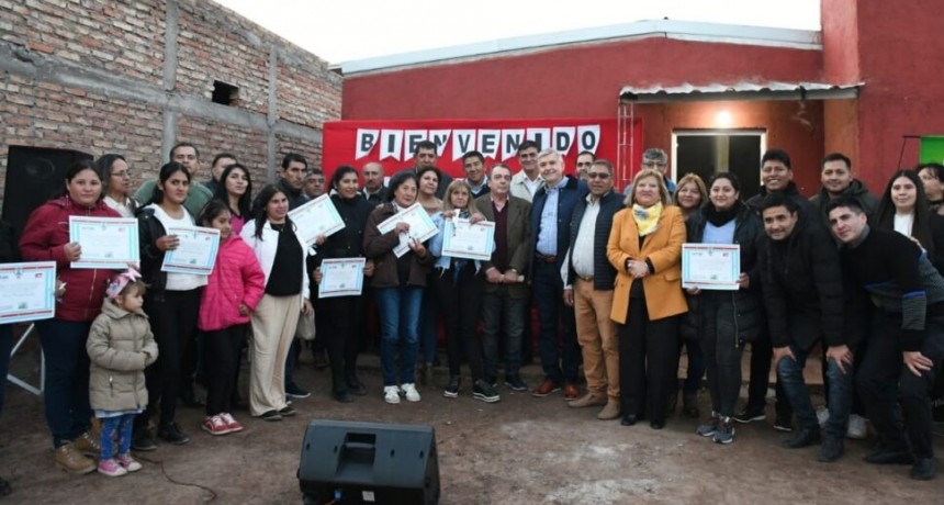 M&aacute;s familias del interior beneficiadas con viviendas sociales