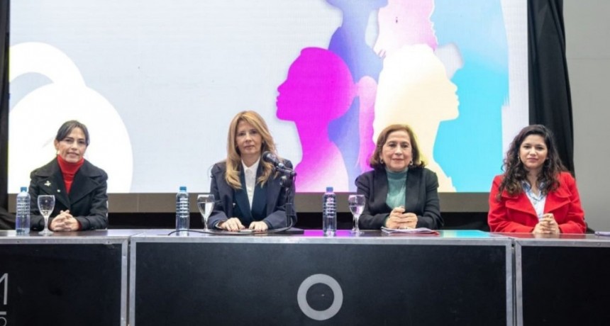 Reflexi&oacute;n y compromiso por la salud de las mujeres