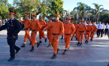 El intendente Mirolo destac&oacute; el rol de los bomberos voluntarios a la comunidad
