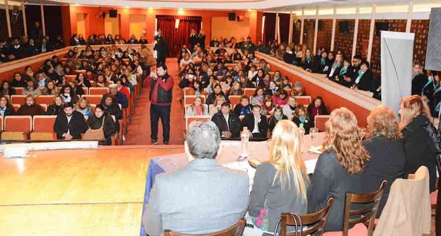 El municipio y Asaim dictaron un taller sobre &ldquo;Diversidad en el aula&rdquo;