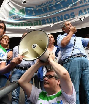 El lunes del paro tampoco habr&aacute; bancos