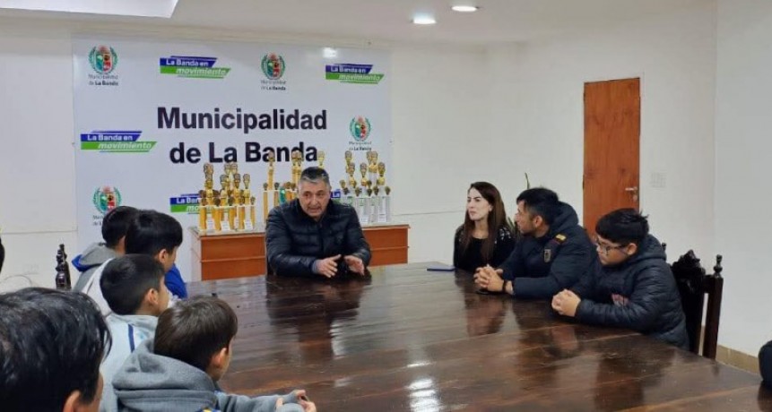 El intendente Nediani contin&uacute;a apoyando a las instituciones deportivas infantiles bande&ntilde;as 