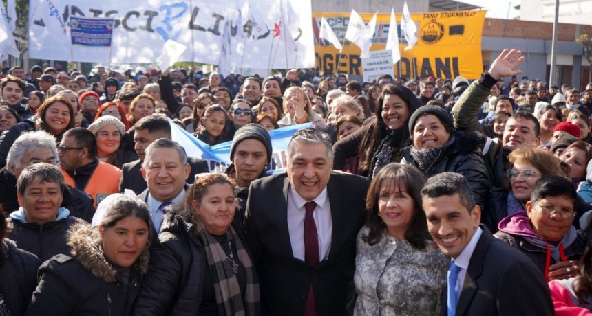  El Mensaje Anual del intendente Ing. Roger Nediani cont&oacute; con un multitudinario acompa&ntilde;amiento 