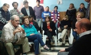  El intendente anunci&oacute; obras para los vecinos del barrio Juan Per&oacute;n