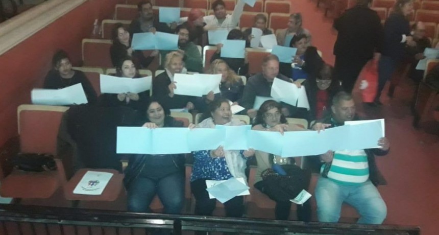 El 1&deg; Encuentro de Capacitaci&oacute;n Vecinal tuvo una gran convocatoria y se entreg&oacute; certificados a los asistentes