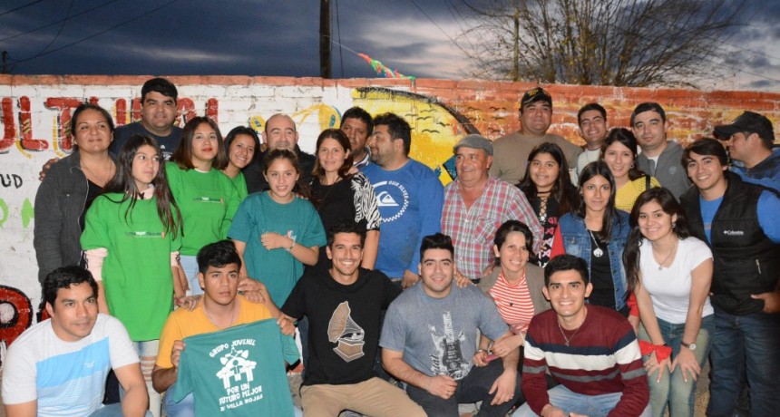 El Patio Cultural Juvenil llen&oacute; de m&uacute;sica y danza el barrio Villa Rojas