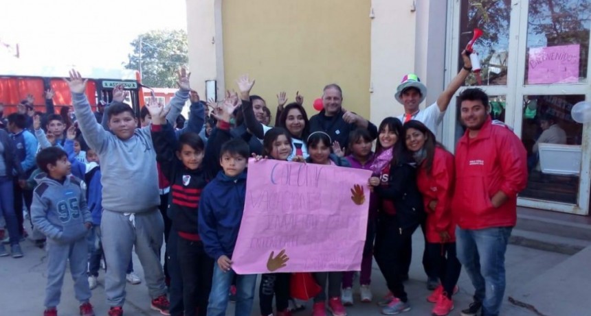  Ni&ntilde;os de Sauce Bajada tambi&eacute;n disfrutaron de la Colonia de Vacaciones Municipal