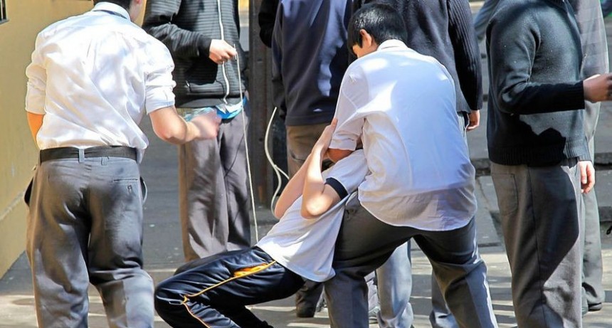 TRABAJAN EN LA PREVENCI&Oacute;N DE CASOS DE VIOLENCIA ENTRE ADOLESCENTES