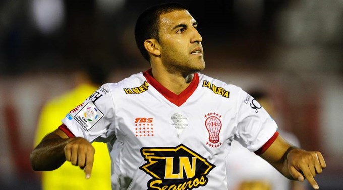 Boca compr&oacute; a Wanchope y lo ceder&aacute; a Hurac&aacute;n