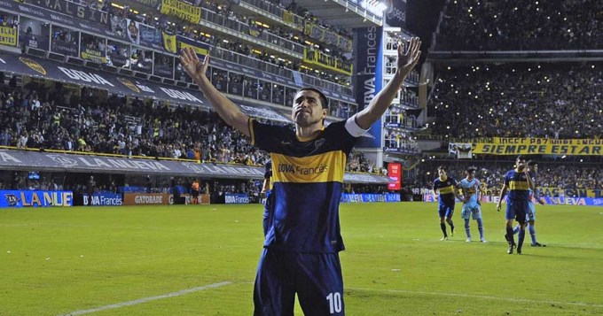 Riquelme y Bakambu coincidieron en lo "m&iacute;tico" de jugar en la Bombonera