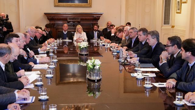 Macri recibi&oacute; a la Mesa de producci&oacute;n Lechera