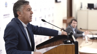 Cornejo llam&oacute; a votar por Macri porque "el modelo de Cristina Fern&aacute;ndez es Venezuela"