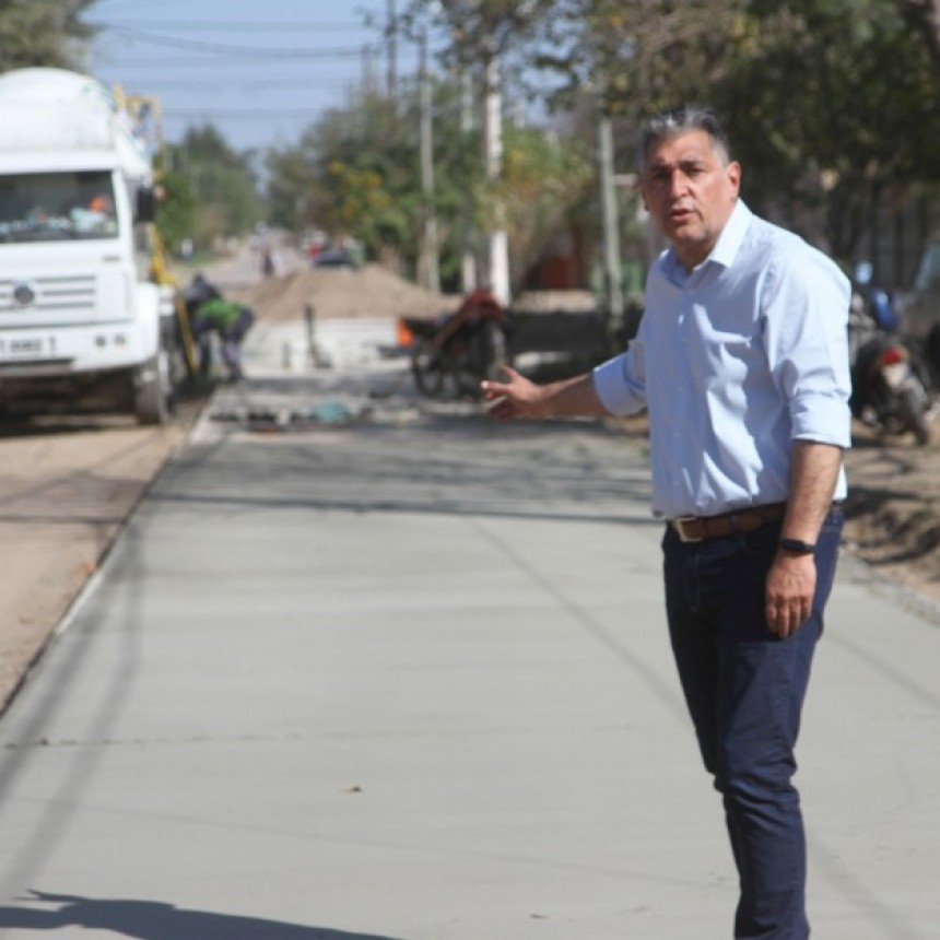 El municipio contin&uacute;a ejecutando obras de pavimentaci&oacute;n en La Banda 