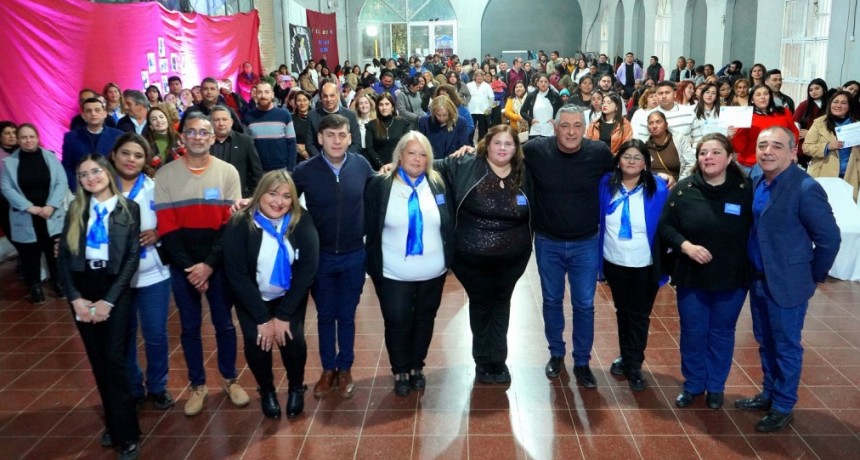 Nediani entreg&oacute; 200 certificados a emprendedores de la ciudad de La Banda 