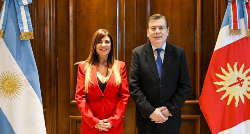 Zamora recibi&oacute; a Lina Anllo en Casa de Gobierno