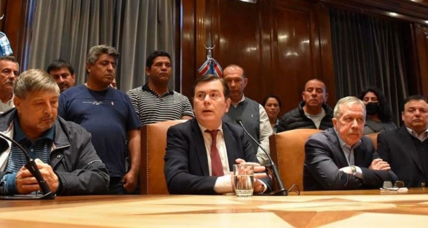 El gobernador Zamora anunci&oacute; el pago de bonos extraordinarios para empleados provinciales