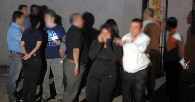 Acribill&oacute; a su ex mujer, hiri&oacute; a su hija y se suicid&oacute;