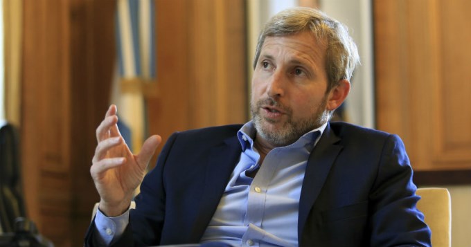 Gobierno niega despidos masivos en el Estado