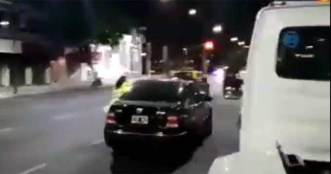 Hermano del "Turco" Garc&iacute;a casi mata a dos agentes de tr&aacute;nsito