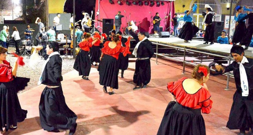  Con escenarios alternativos y una feria artesanal inician las festividades por el 111&deg; Aniversario de La Banda 