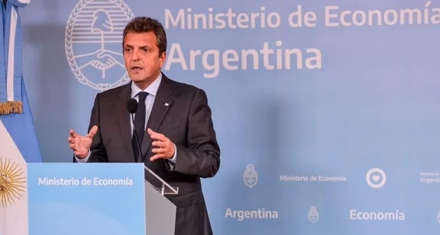 Massa anunci&oacute; que le devolver&aacute;n el IVA en la compra de alimentos a jubilados, monotributistas y trabajadores que no pagan Ganancias