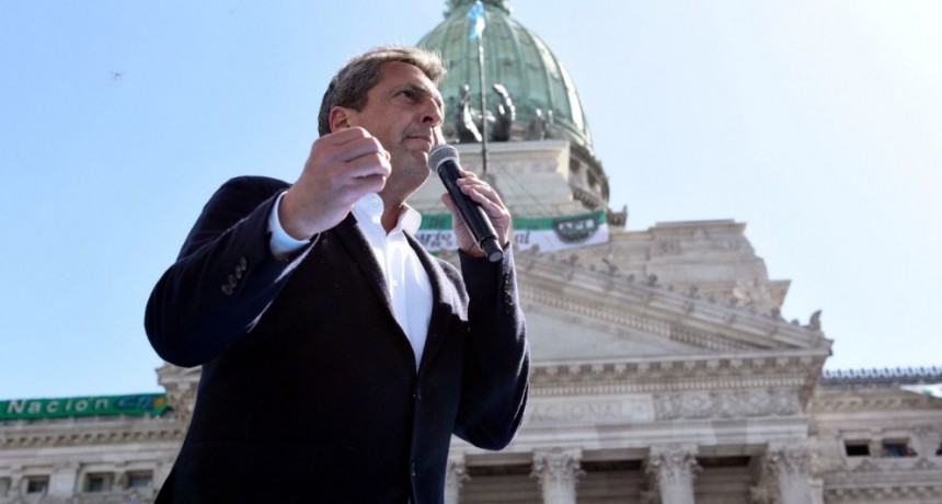 MASSA JUNTO A LOS TRABAJADORES TRAS LA ELIMINACI&Oacute;N DEL IMPUESTO A LAS GANANCIAS: &ldquo;VIENE UN TIEMPO NUEVO, VIENE UN TIEMPO GRANDE PARA LA PATRIA&rdquo;