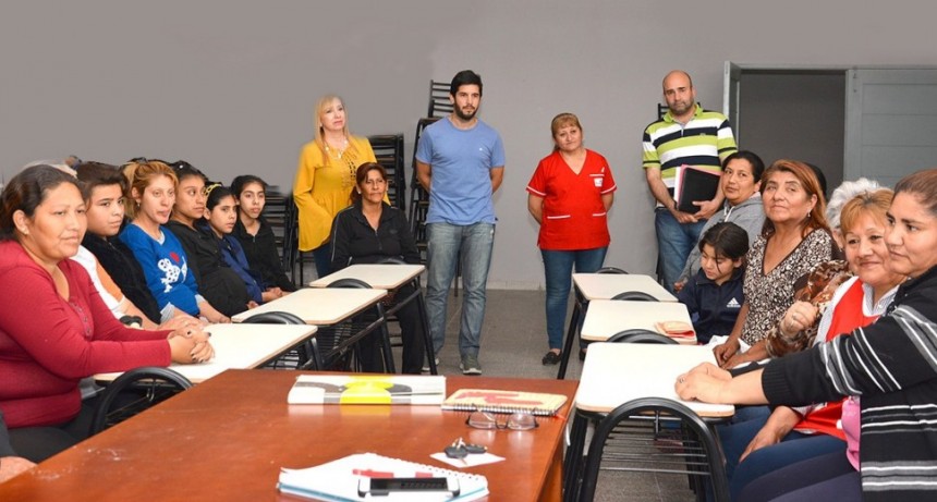 Haciendo Caminos y el municipio bande&ntilde;o lanzan un nuevo taller de oficios