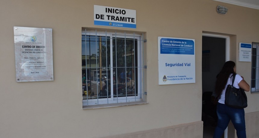 M&aacute;s de 5.500 bande&ntilde;os ya cuentan con las licencias &uacute;nicas de conducir otorgadas por el municipio